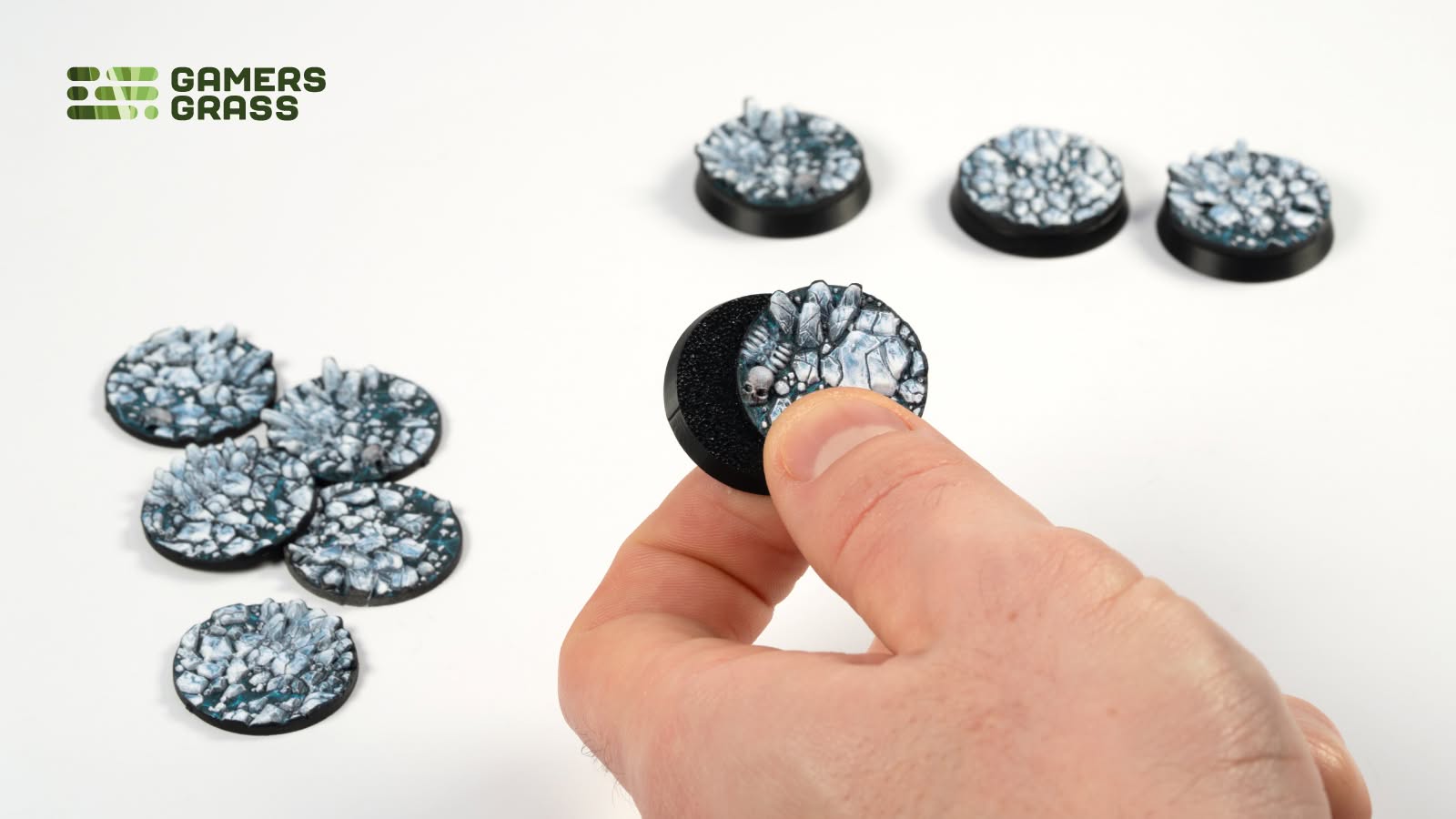 Frost Lake Round 28mm (x10)