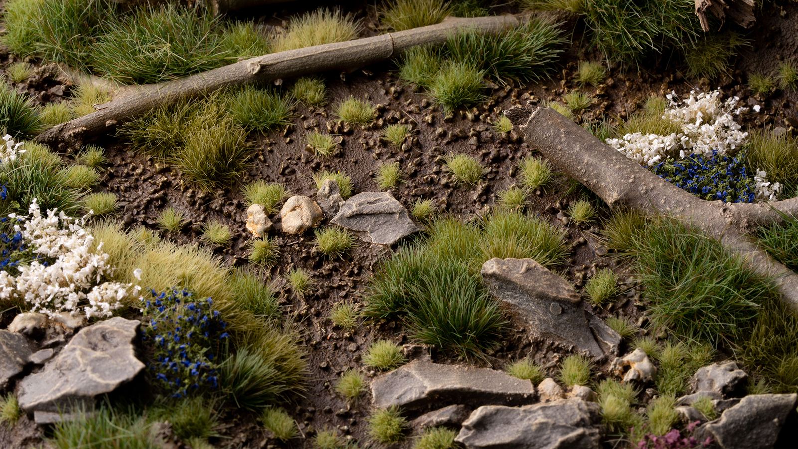 Tiny Tufts Light Green