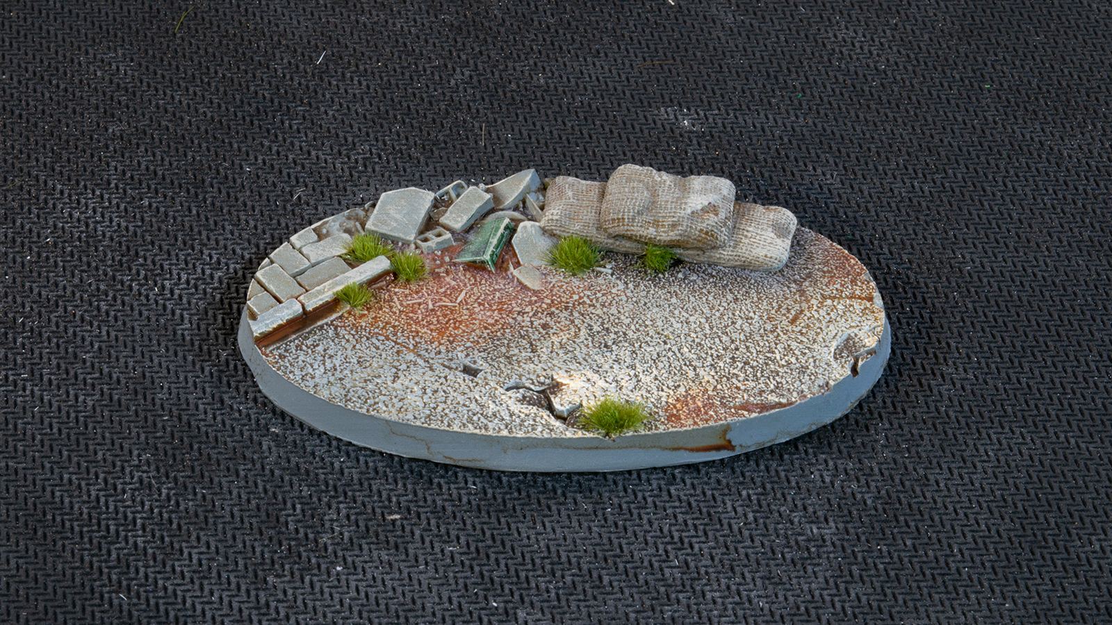 Urban Warfare Bases Oval 75mm (x3)