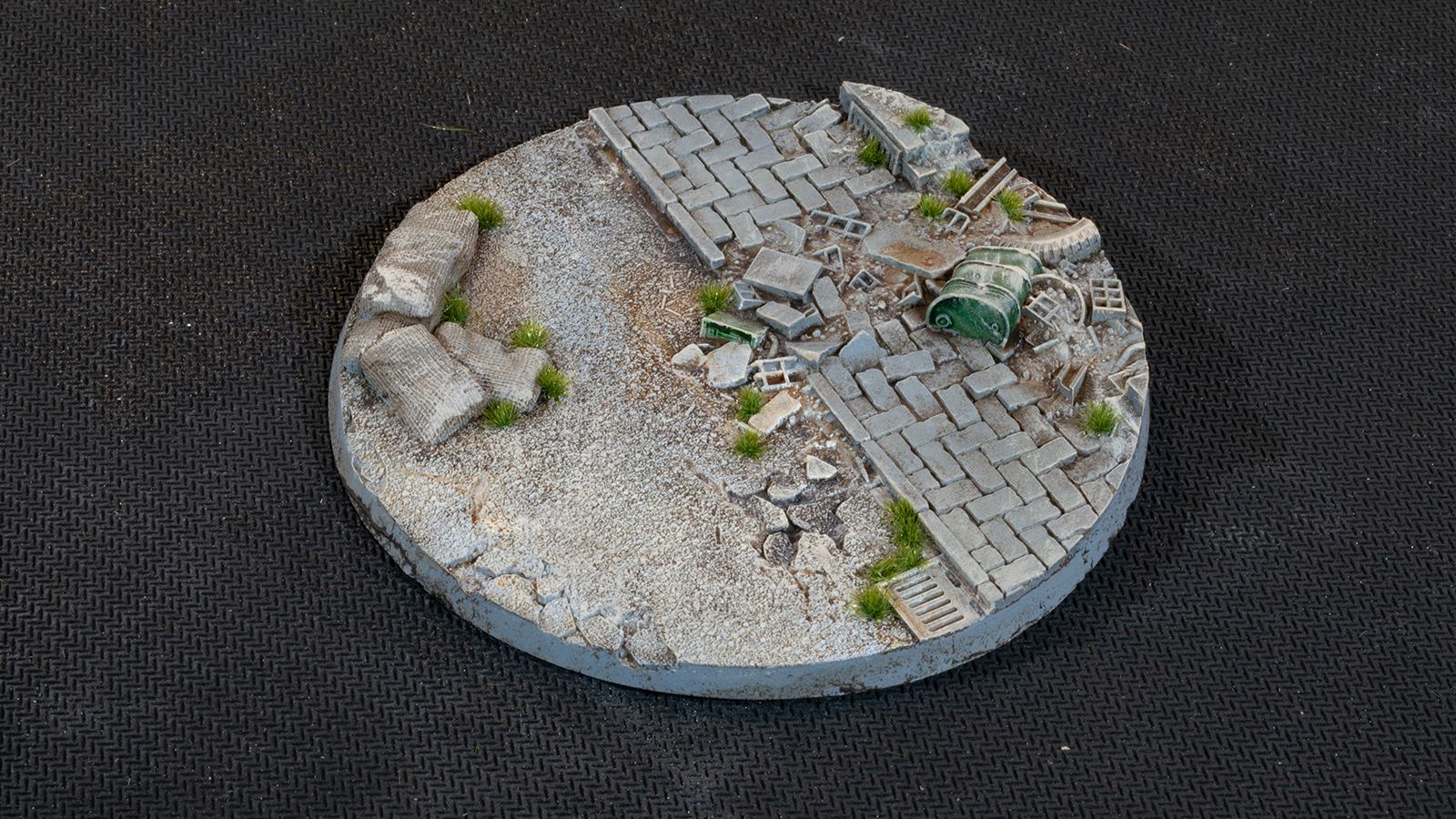 Urban Warfare Bases Round 100mm (x1)