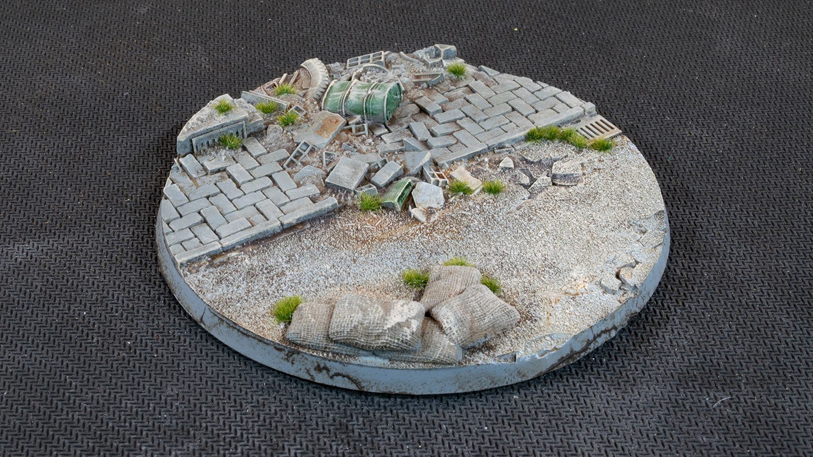 Urban Warfare Bases Round 100mm (x1)